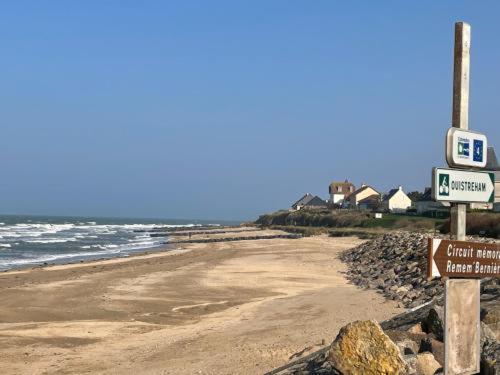 Les Pieds Dans L'Eau - Acces Direct A La Plage Bernieres-sur-Mer Ngoại thất bức ảnh